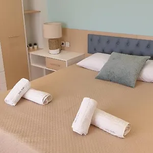 https://villa-irida-sarti.hotelschalkidiki.net