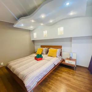 Unirii Casa Poporului Central Apartament Bucureşti